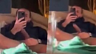 En xorgasmo Mire el video filtrado de Drake desnudo masturbándose en xxxdominicano.com